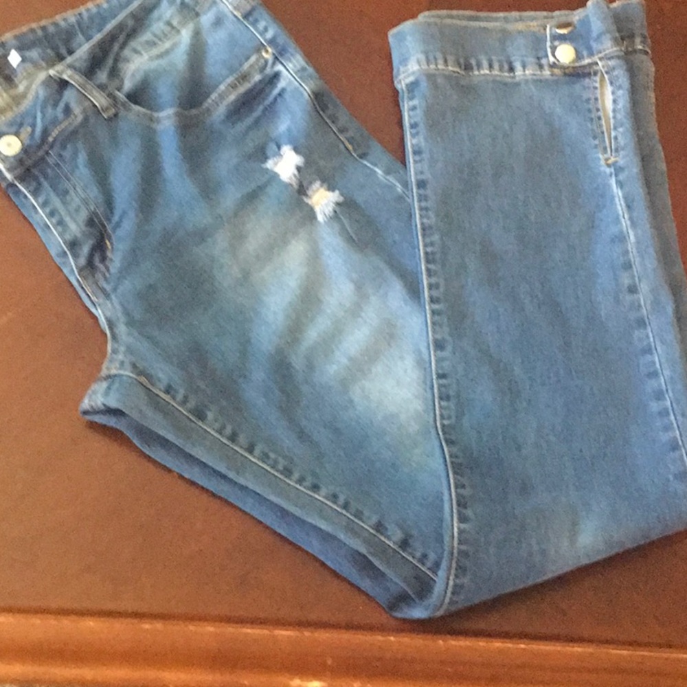Le Dor Distressed Jeans
